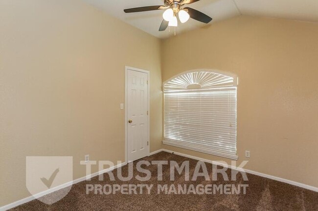 Building Photo - 4300 Capri Dr