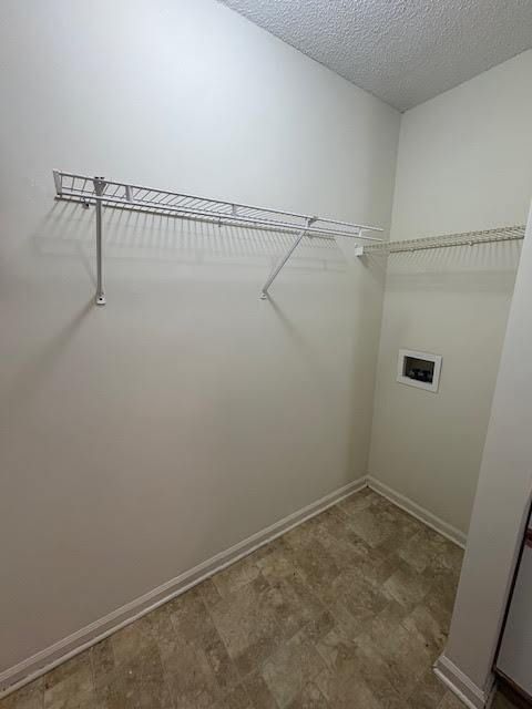 Building Photo - 3103 Sherwin Dr