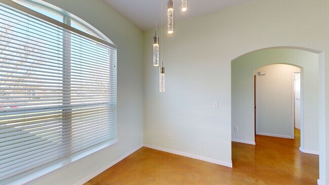 Building Photo - GORGEOUS HOME IN NOLANVILLE CLOSE TO FORT ...