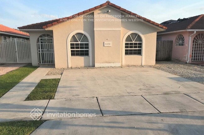Building Photo - 2476 W 72nd Pl