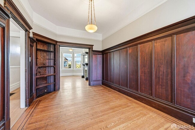 Building Photo - 1529 Hampshire St