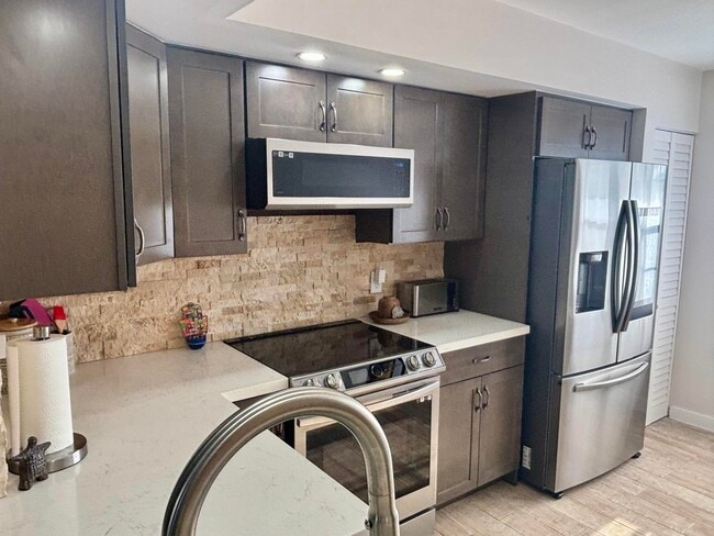 Building Photo - 1501 SW 134th Way