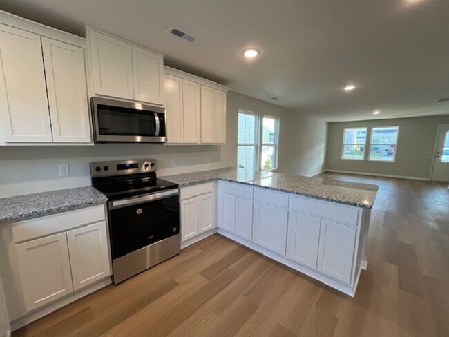 Building Photo - 5086 Northstar Dr