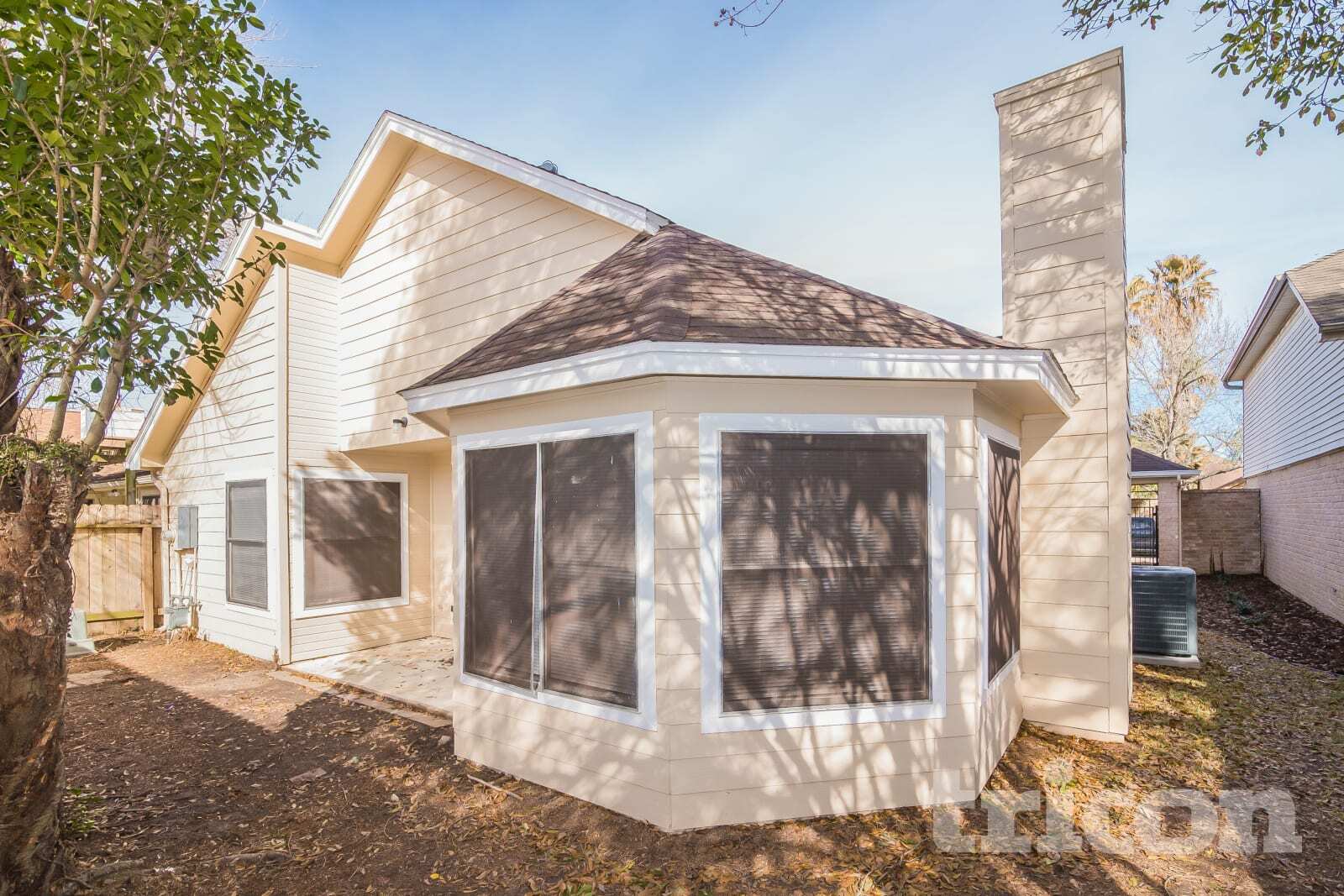 Building Photo - 16027 Hidden Acres Dr