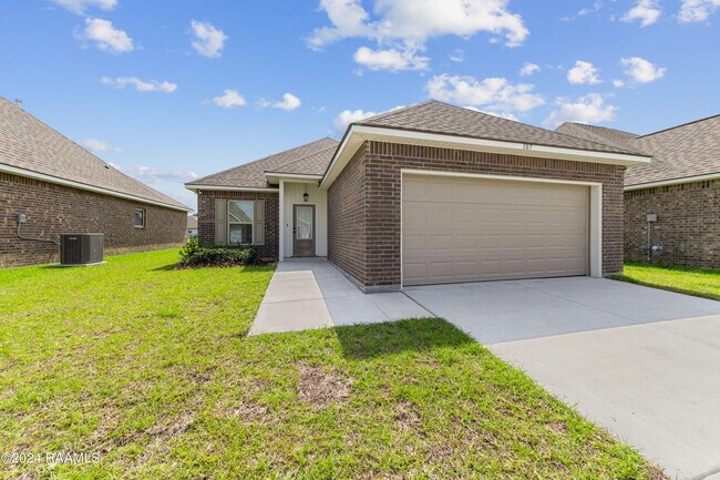 Building Photo - 107 Segovia Wy
