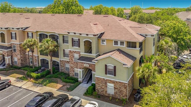 Building Photo - 10201 Courtney Palms Blvd