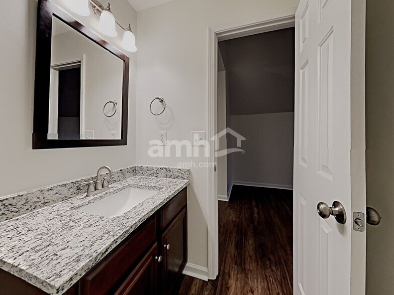 Building Photo - 4150 Arch Pass