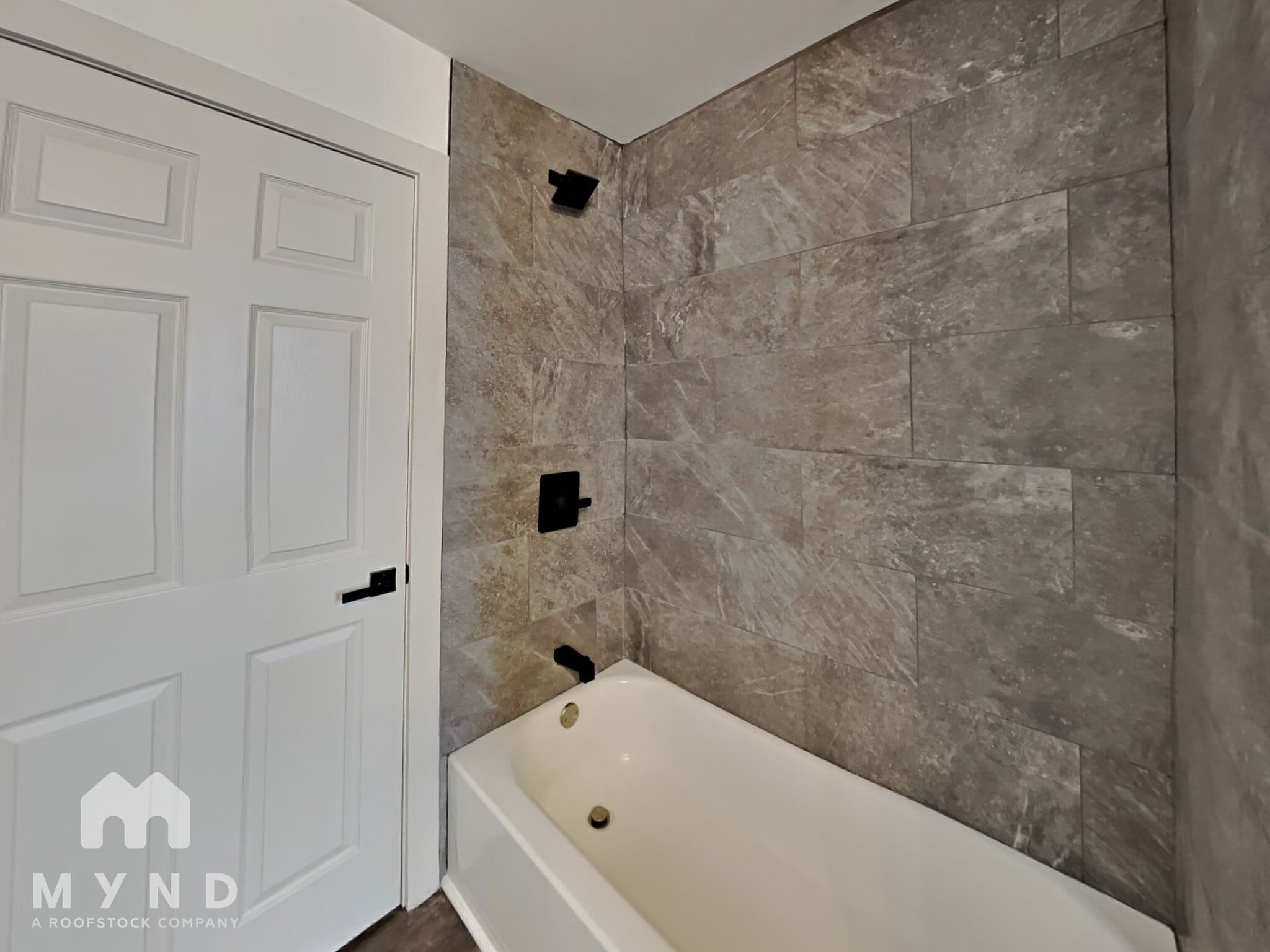 Building Photo - 1724 Woodlawn Ave