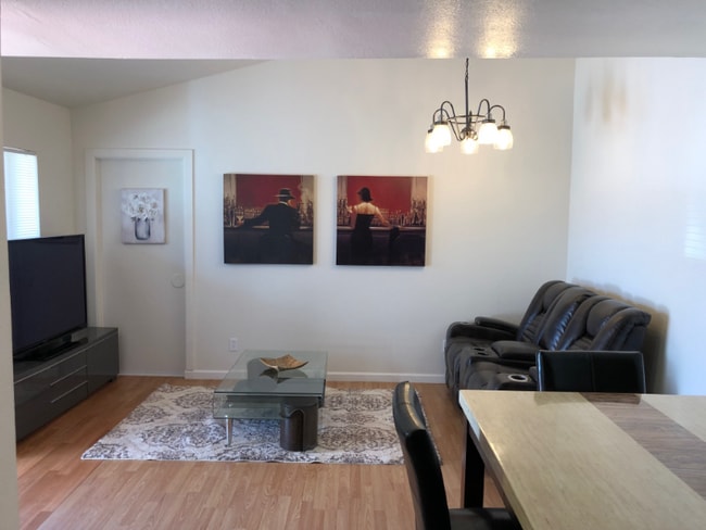 Building Photo - 7351 La Mesita Pl