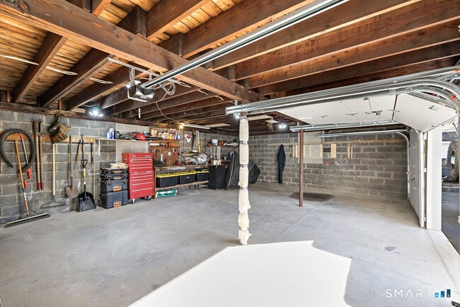 Building Photo - 14 Plymouth Ave