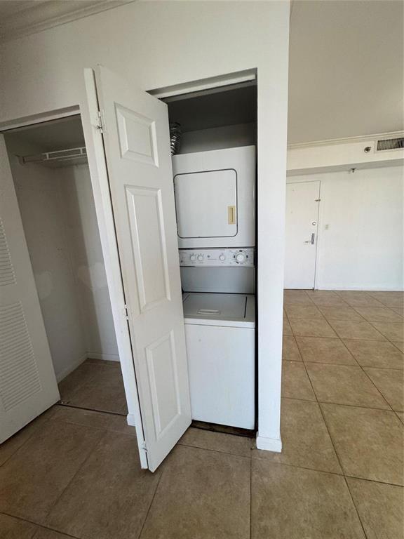 Building Photo - 3300 NE 192 St