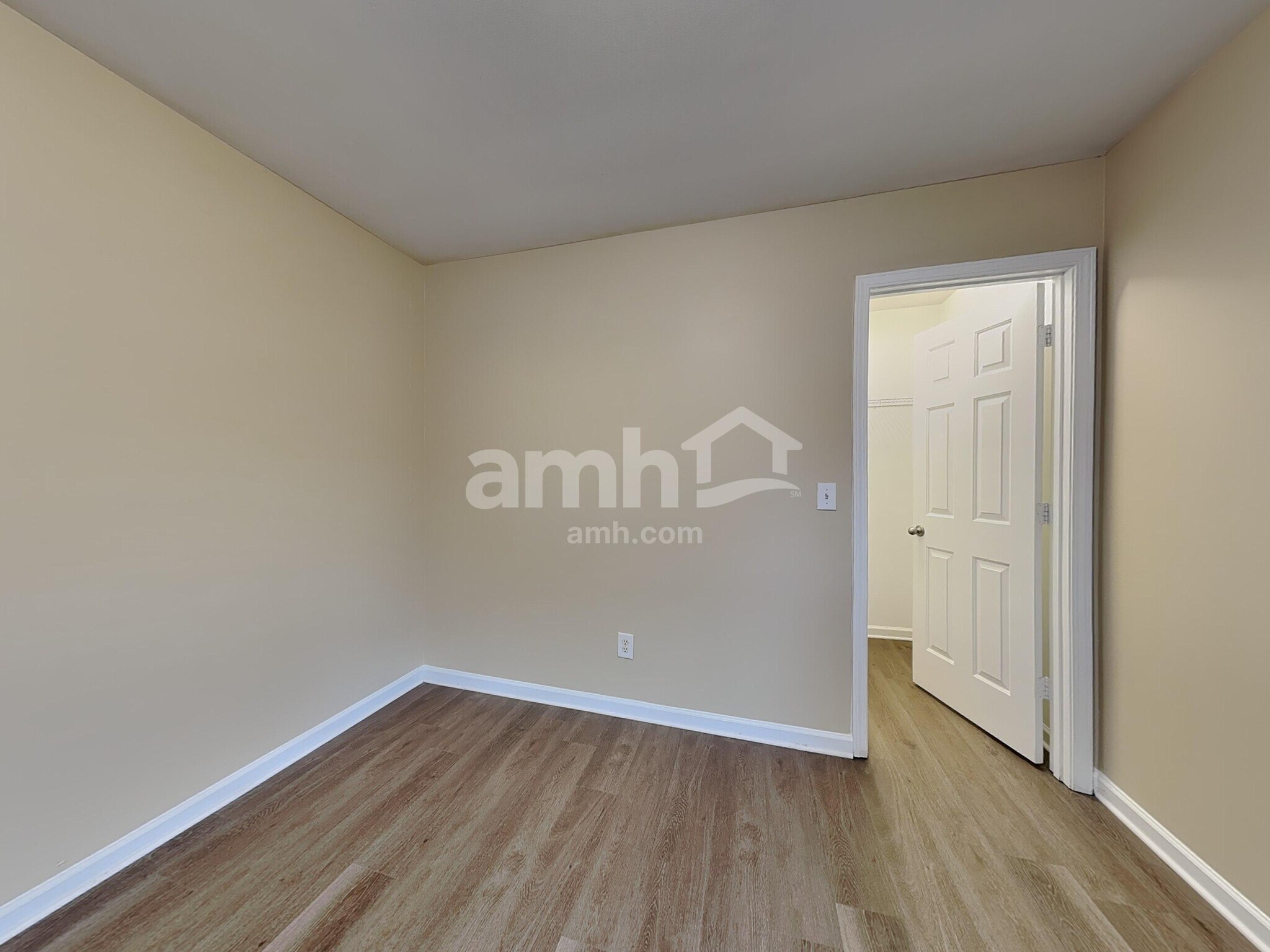 Building Photo - 342 Ashdale Dr