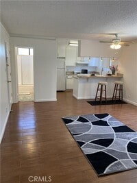 Building Photo - 1943 Vista Del Mar Ave