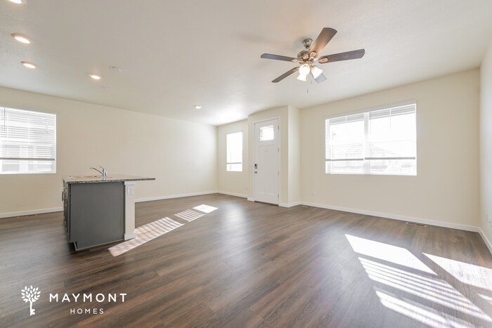 Building Photo - 13420 Oneida Ln