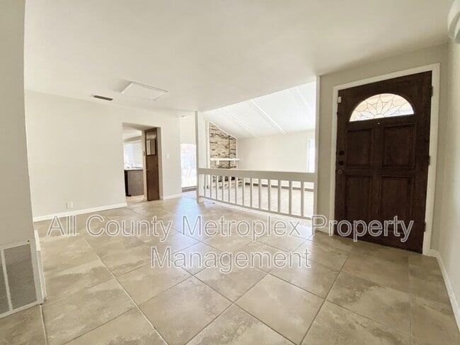 Building Photo - 1700 Crystal Way