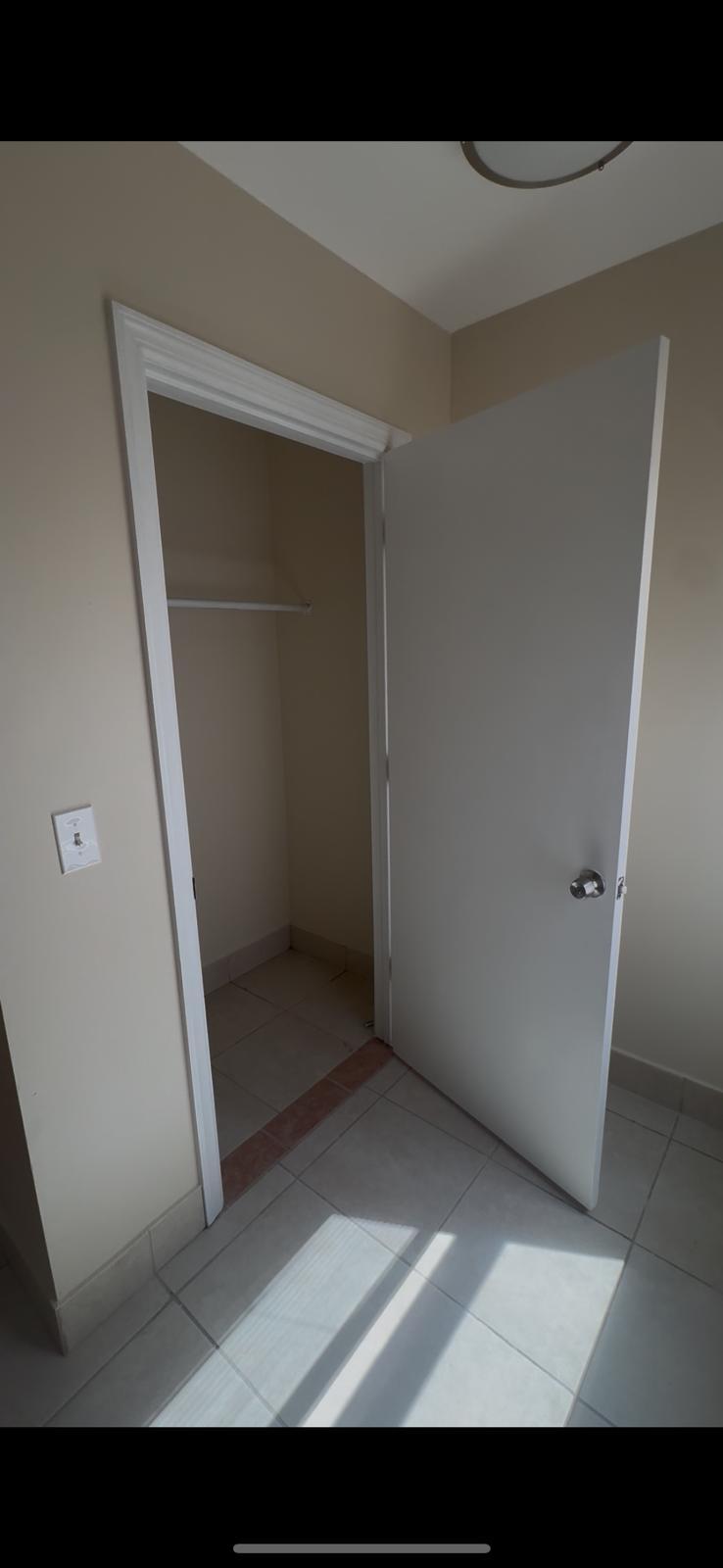 Building Photo - 250 Hancock Ave