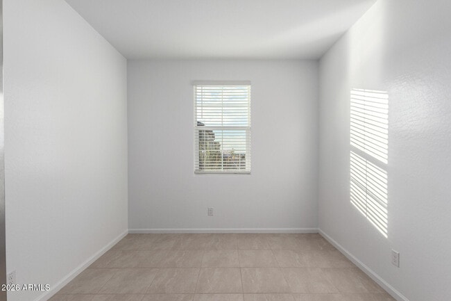 Building Photo - 9836 W Catalina Dr