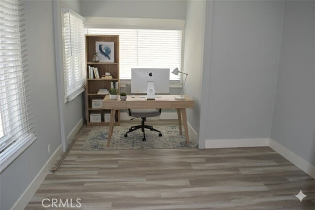 Building Photo - 552 W 22nd St