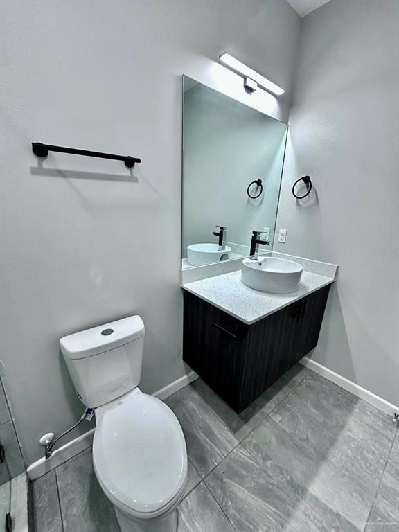 Building Photo - 18 Robin