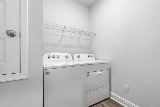 Building Photo - 13407 Shoshoney Cir