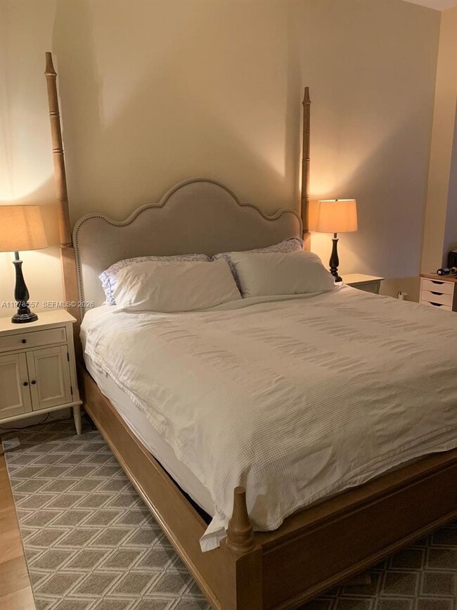 Building Photo - 18031 Biscayne Blvd