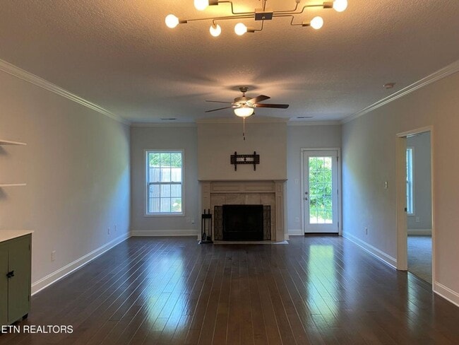 Building Photo - Live in Style, Relax in Comfort, and Love ...