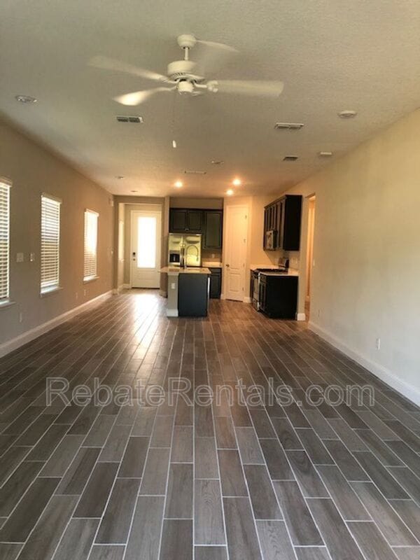 Building Photo - 308 Sweet Oak Wy