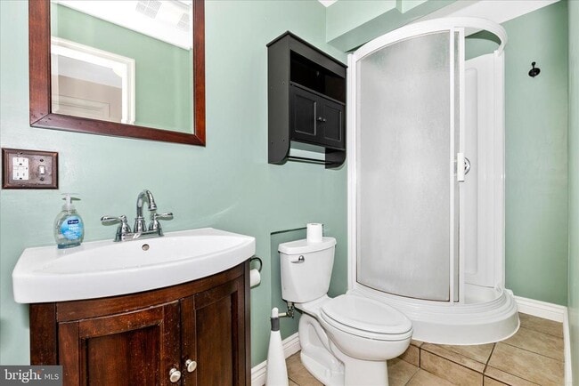 Building Photo - 5621 Queen Anne Ct