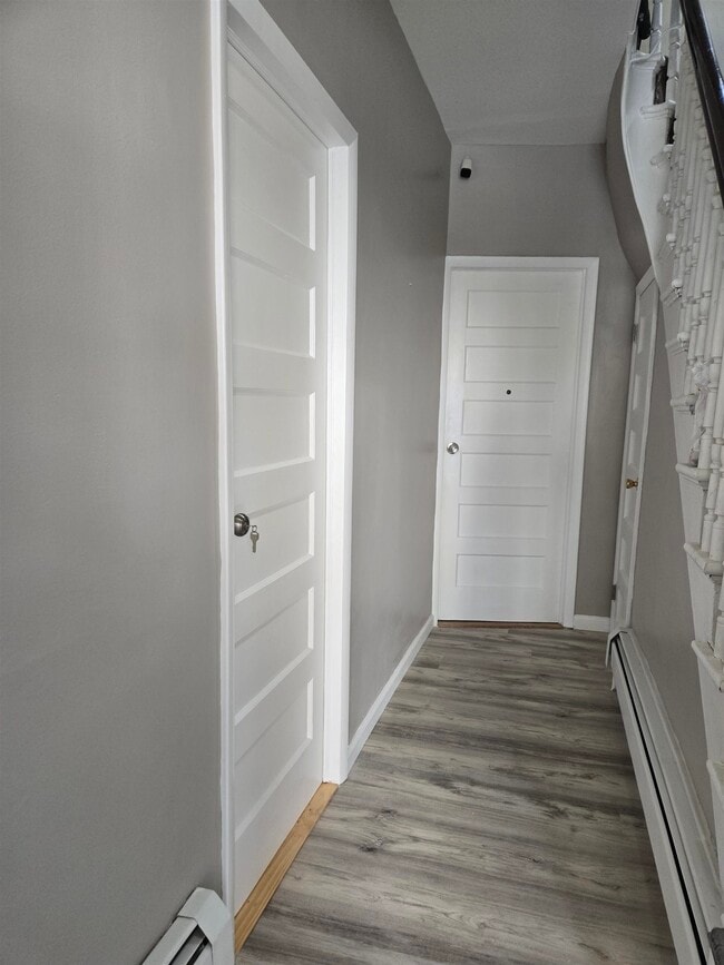 Building Photo - 6027 Monroe Pl