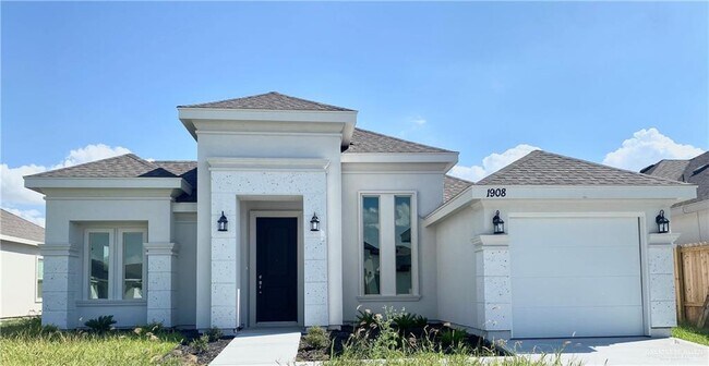 Primary Photo - 13 Summerland Ln