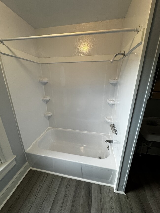 Building Photo - 317 Porter Ave