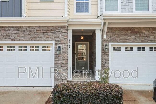 Building Photo - 2707 Masonboro Ferry Dr