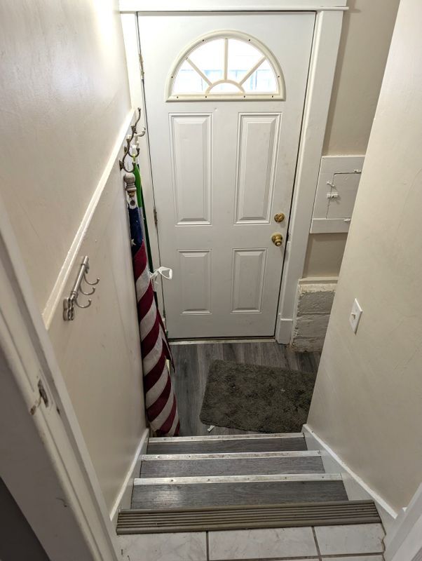 Building Photo - 81 Church St