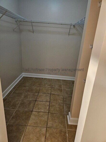 Building Photo - 17020 Golfside Cir