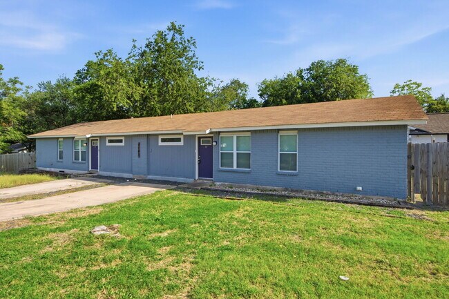 Building Photo - 1103 Booker Ave