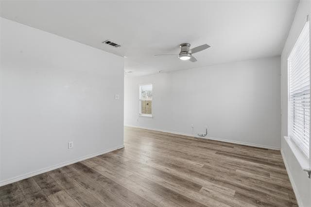 Building Photo - 917 N Brents Ave