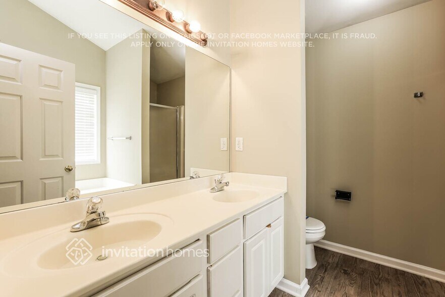 Building Photo - 3252 Shady Valley Ct SW