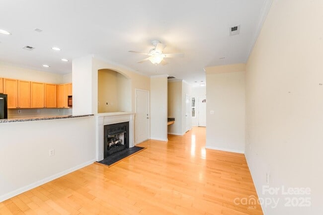 Building Photo - 14130 Castle Abbey Ln