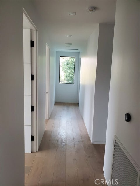 Building Photo - 5710 Hill Oak Dr