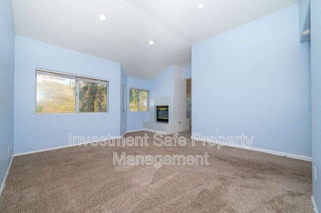 Building Photo - 39945 Temecky Way