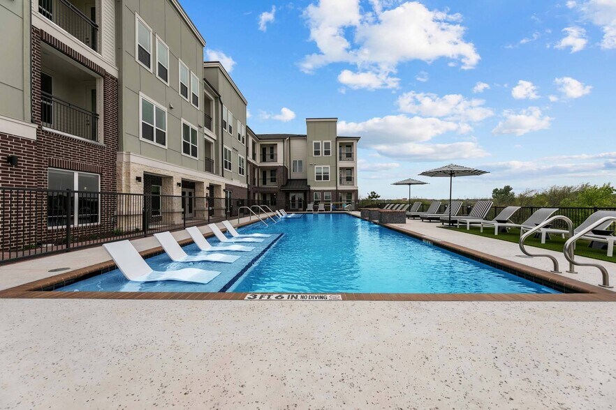 Building Photo - North Park Landing