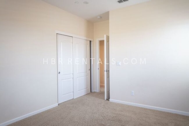 Building Photo - Questa Village - Mountain House- Spacious ...