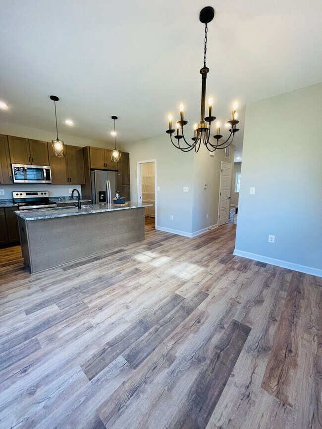 Building Photo - 1356 Palomino Trl