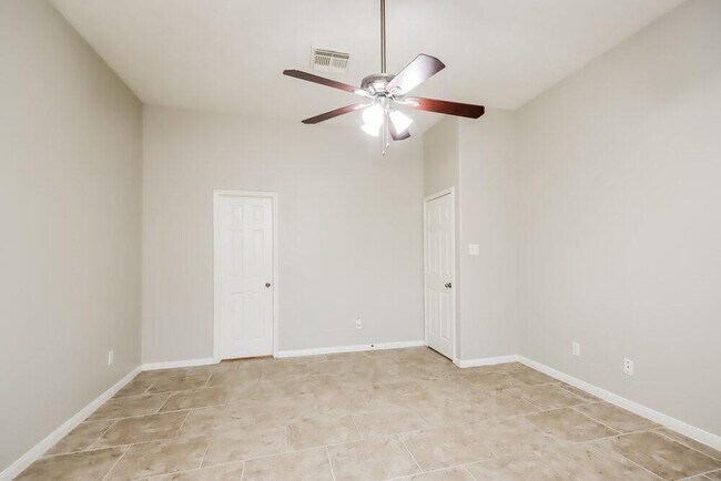 Building Photo - 21515 Lovis Way