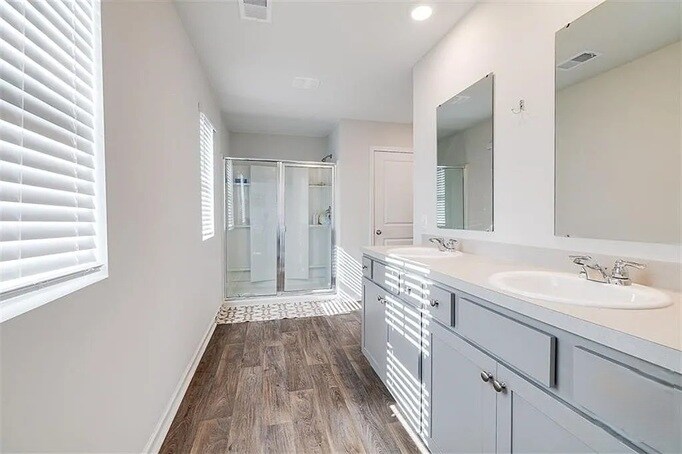 Building Photo - 248 Caribbean Village Dr