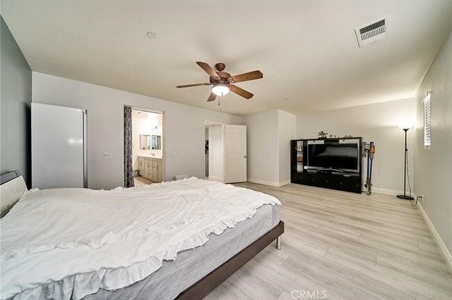 Building Photo - 12573 Montaivo Ln
