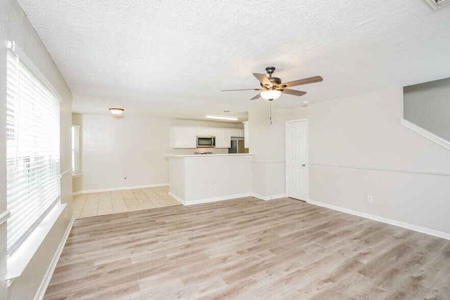 Building Photo - 12623 Tracewood Ln