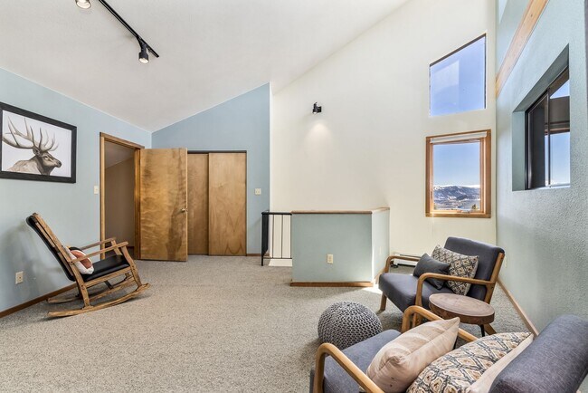 Building Photo - Long Term Rental- Snowscape Condos #50