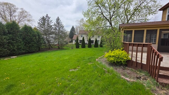 Building Photo - 2343 Glenmoor Dr