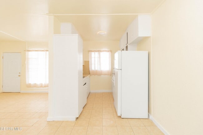 Building Photo - 1210 N Florence St